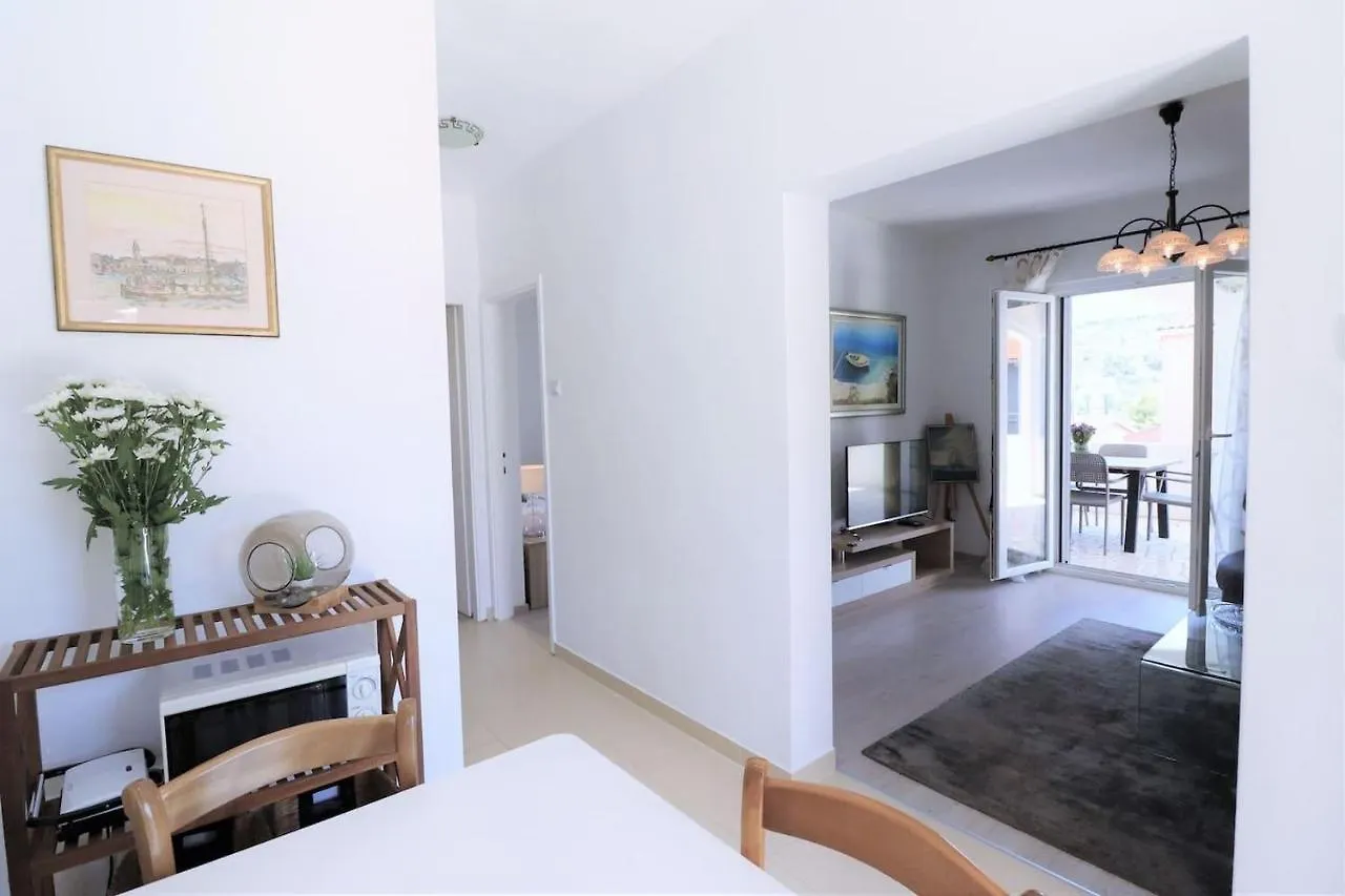Luxury Beachfront Villa With Pool For Two Families Okrug Gornji Κροατία
