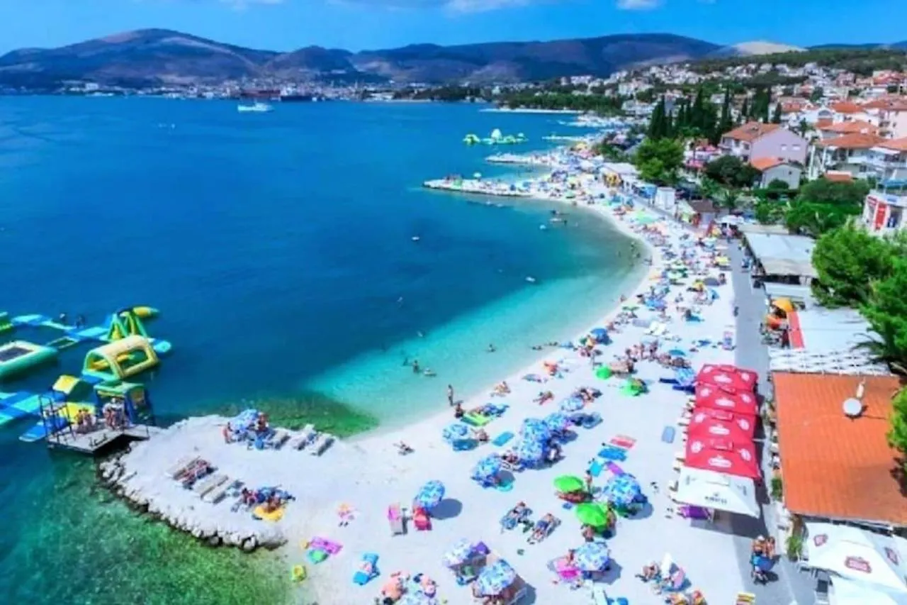 Luxury Beachfront Villa With Pool For Two Families Okrug Gornji Croatia