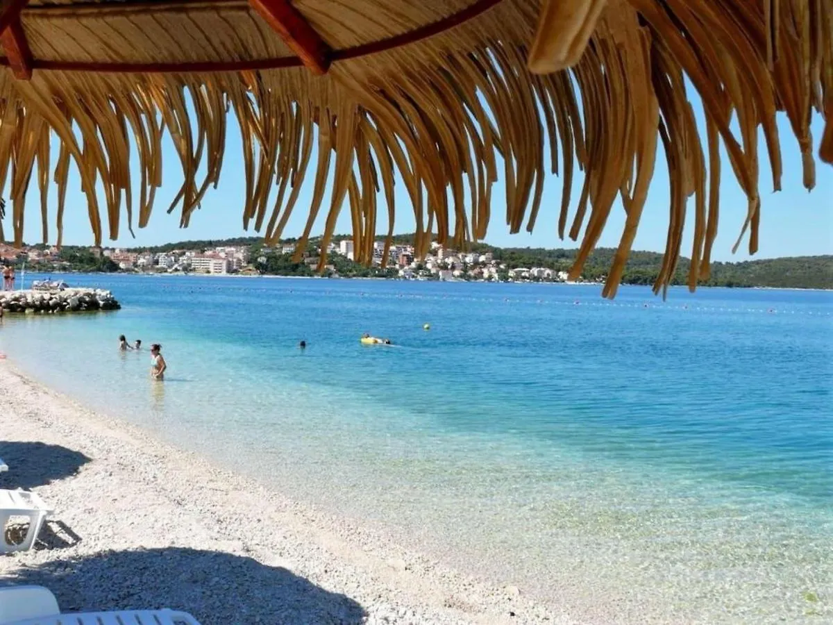 Luxury Beachfront Villa With Pool For Two Families Okrug Gornji